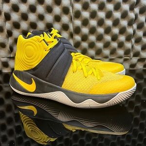 Nike Kyrie 2